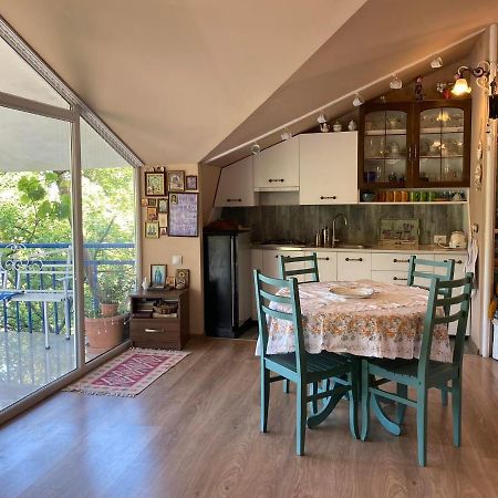 Nino'S Veranda Apartment تأيلافي المظهر الخارجي الصورة