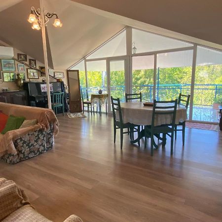 Nino'S Veranda Apartment تأيلافي المظهر الخارجي الصورة