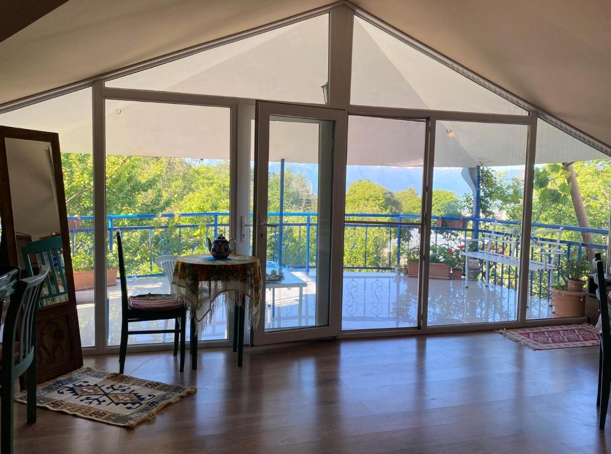Nino'S Veranda Apartment تأيلافي المظهر الخارجي الصورة