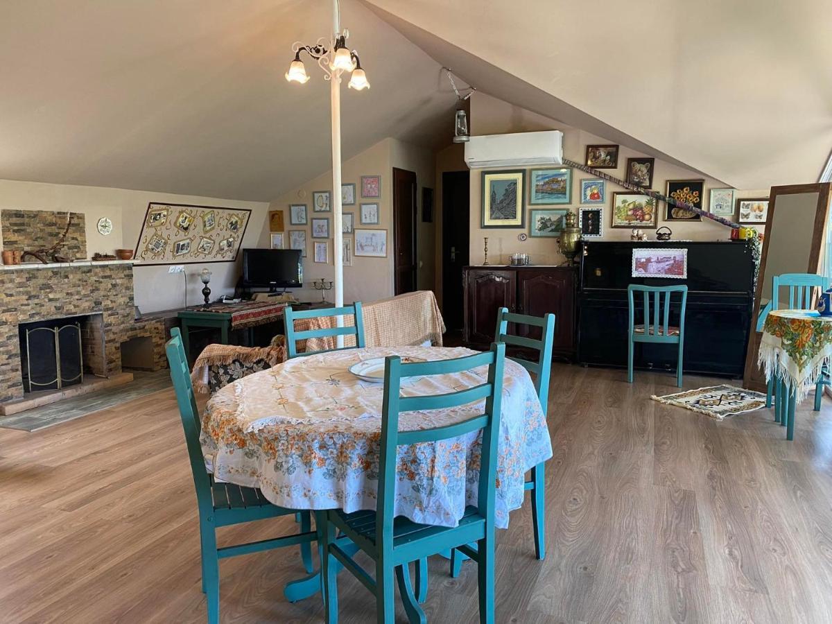 Nino'S Veranda Apartment تأيلافي المظهر الخارجي الصورة